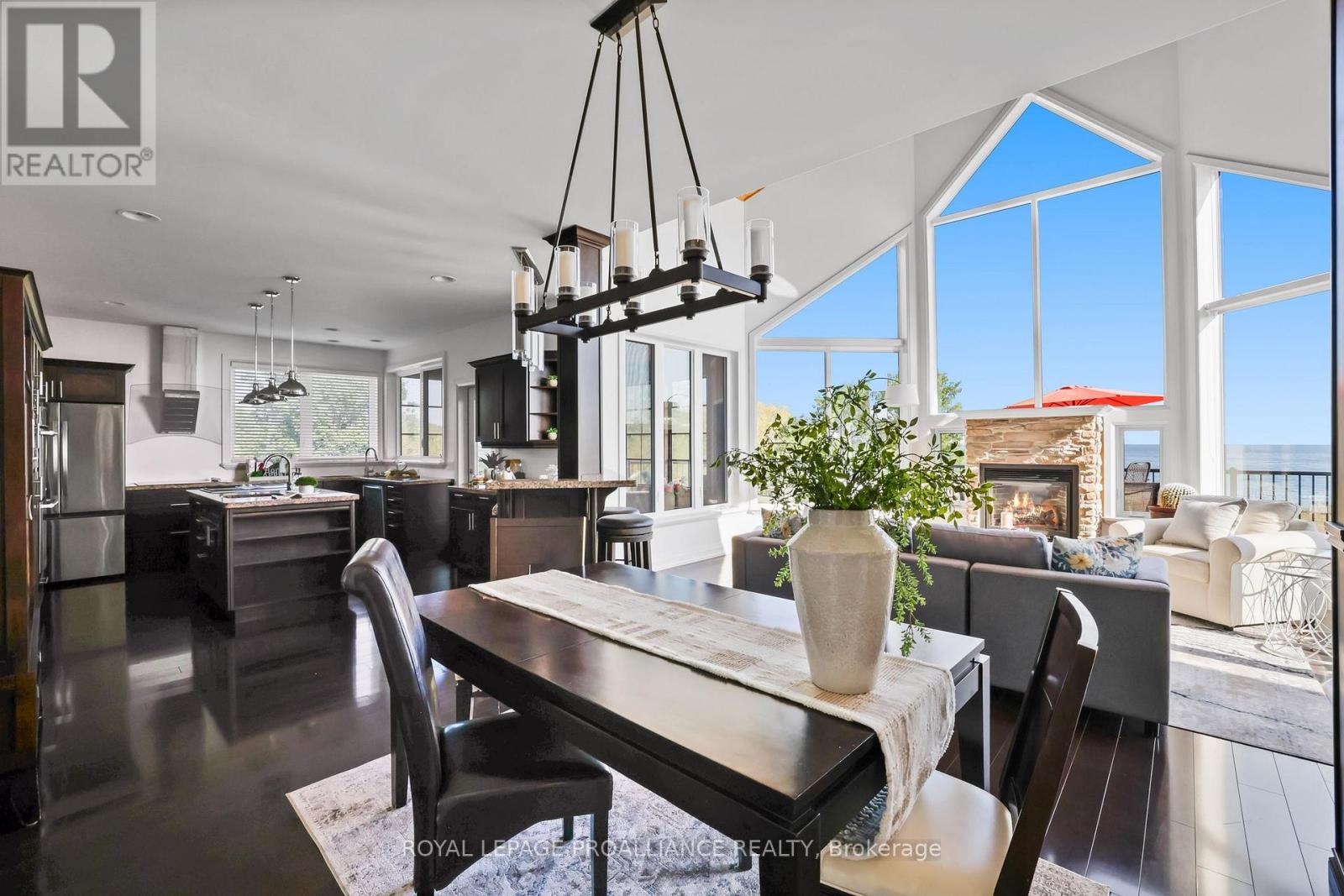 263 Lakeshore Road, Brighton, Ontario  K0K 1H0 - Photo 13 - X12926904