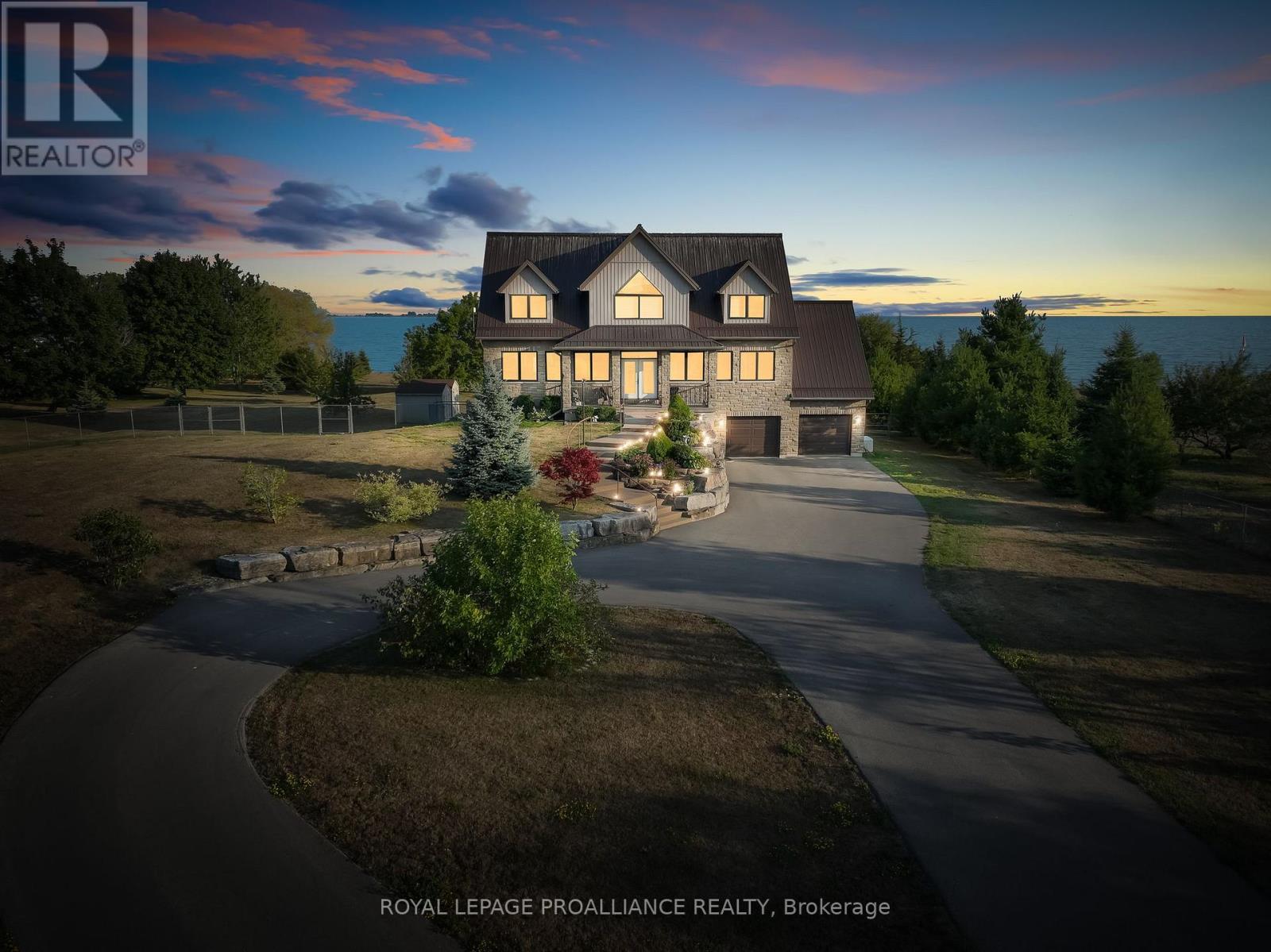 263 Lakeshore Road, Brighton, Ontario  K0K 1H0 - Photo 3 - X12926904