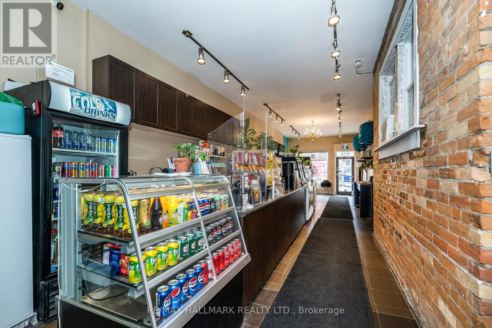 Main Floor - 956 St Clair Avenue W, Toronto, Ontario  M6E 1A1 - Photo 16 - C12926956