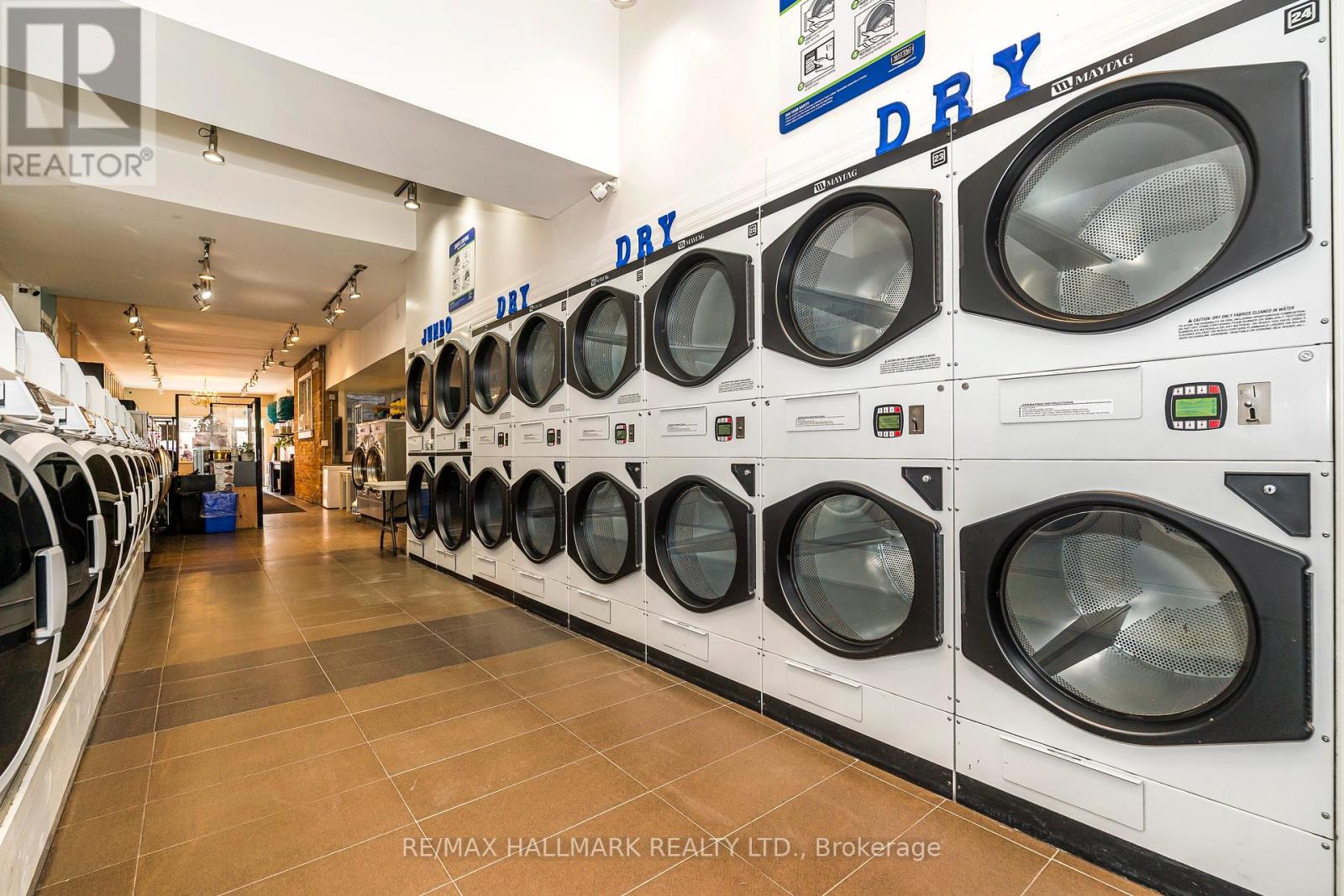 Main Floor - 956 St Clair Avenue W, Toronto, Ontario  M6E 1A1 - Photo 29 - C12926956