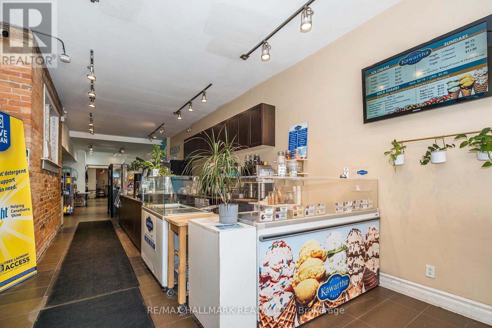 Main Floor - 956 St Clair Avenue W, Toronto, Ontario  M6E 1A1 - Photo 35 - C12926956