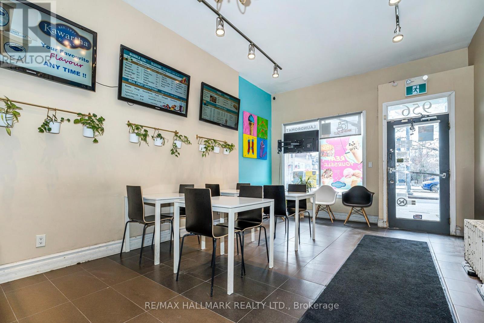 Main Floor - 956 St Clair Avenue W, Toronto, Ontario  M6E 1A1 - Photo 7 - C12926956