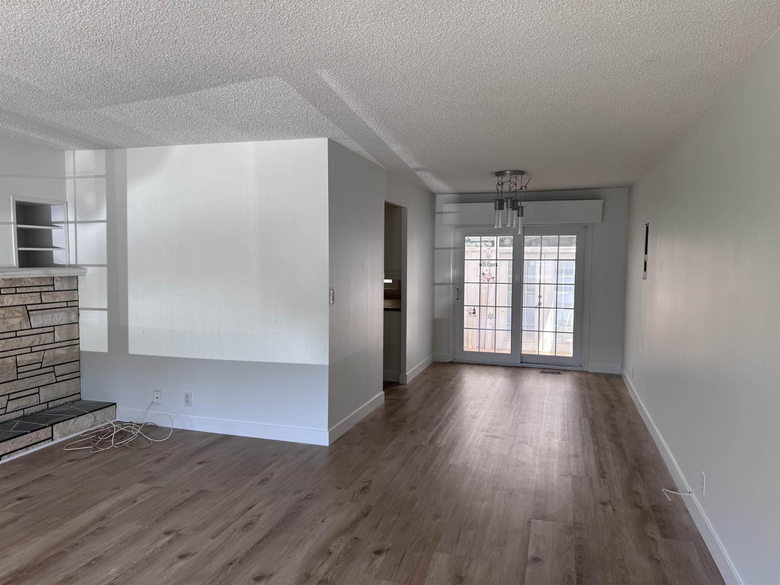 13481 Hilton Road, Surrey, British Columbia V3R 5J3 - Photo 4 - R3103970