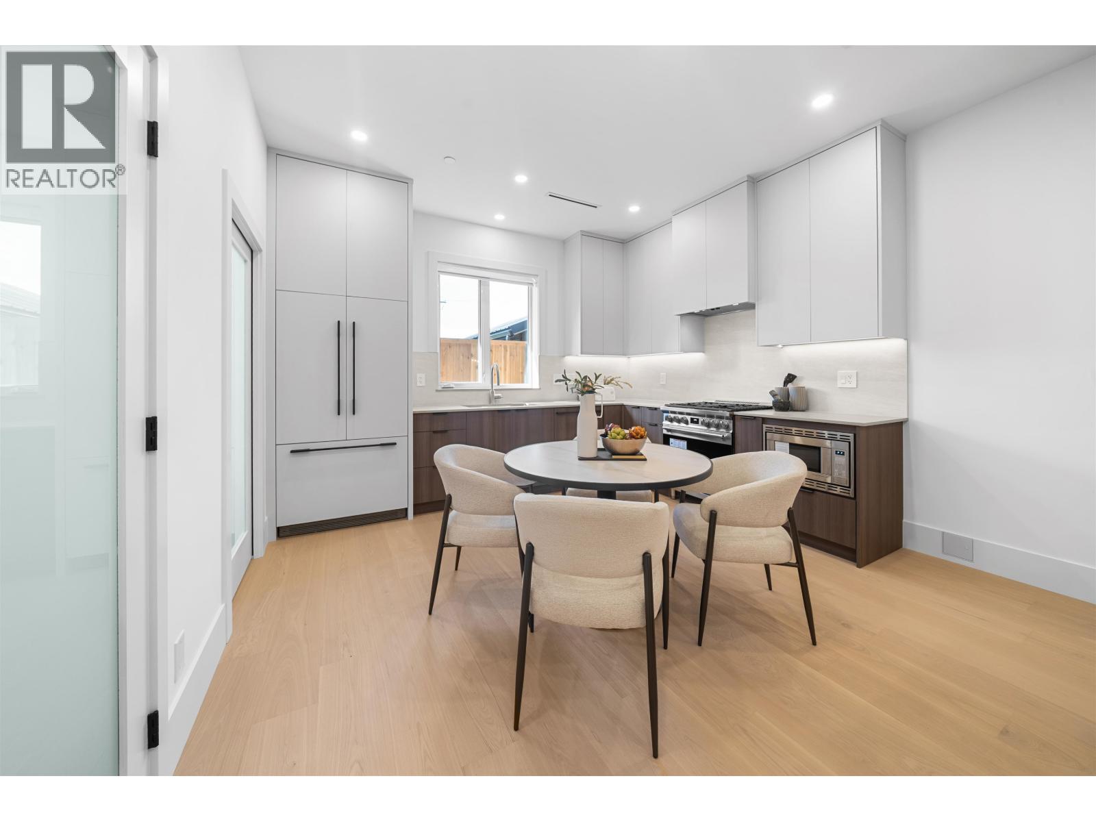 2609 Dundas Street, Vancouver, British Columbia  V5K 1R1 - Photo 5 - R3102031