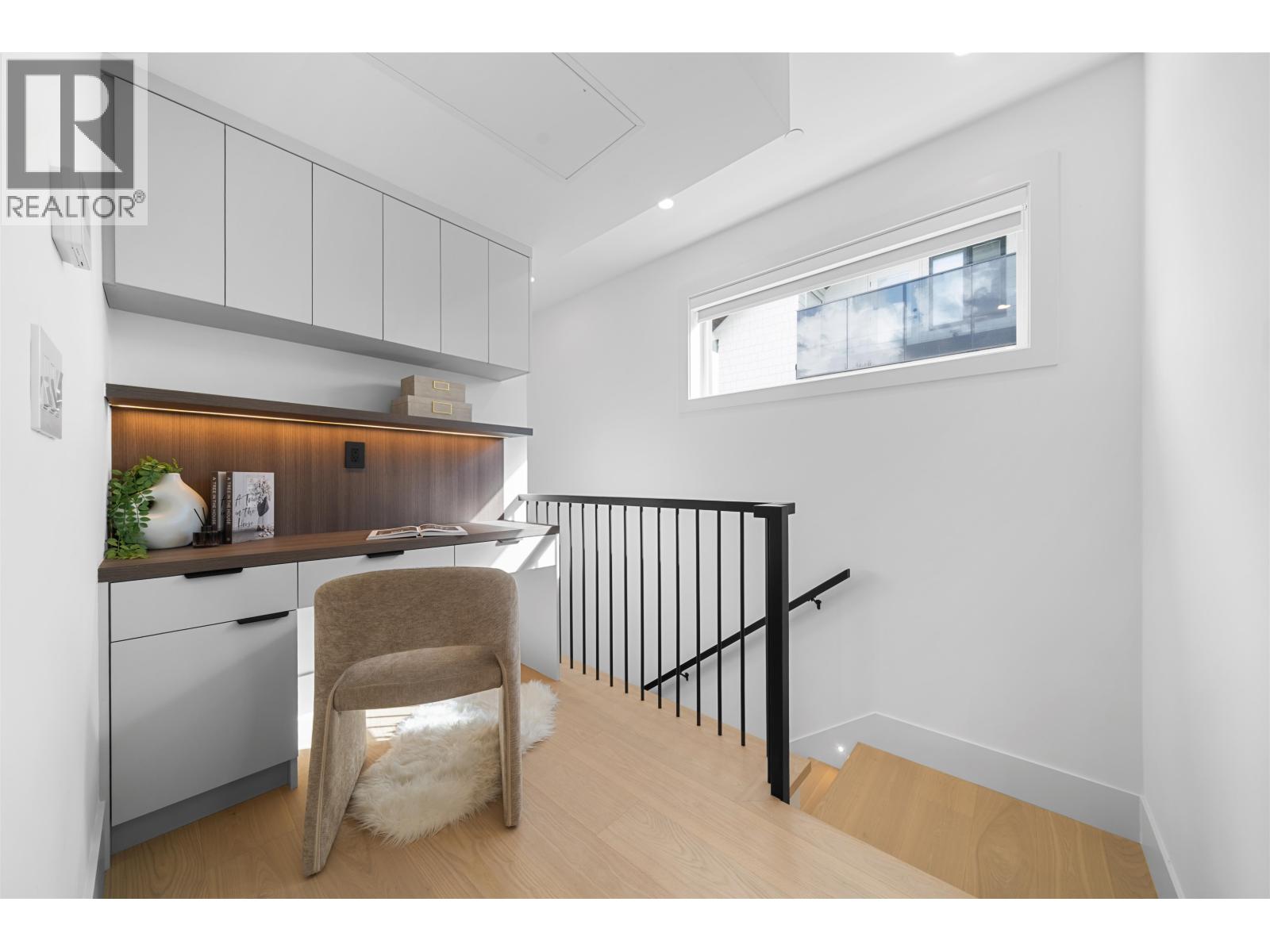 2609 Dundas Street, Vancouver, British Columbia  V5K 1R1 - Photo 8 - R3102031