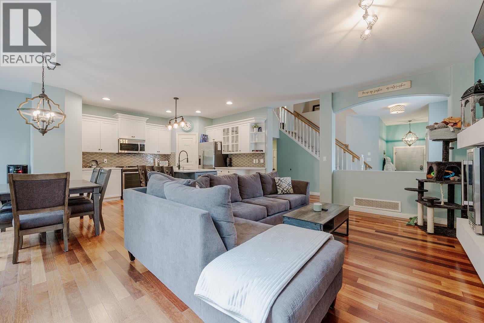 24330 100b Avenue, Maple Ridge, British Columbia  V2W 1X3 - Photo 5 - R3100294