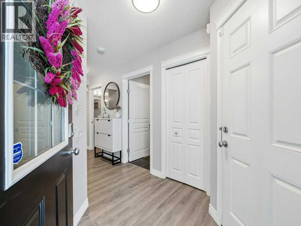 115 Canals Circle SW, Airdrie, Alberta  T4B 3E8 - Photo 4 - A2296719