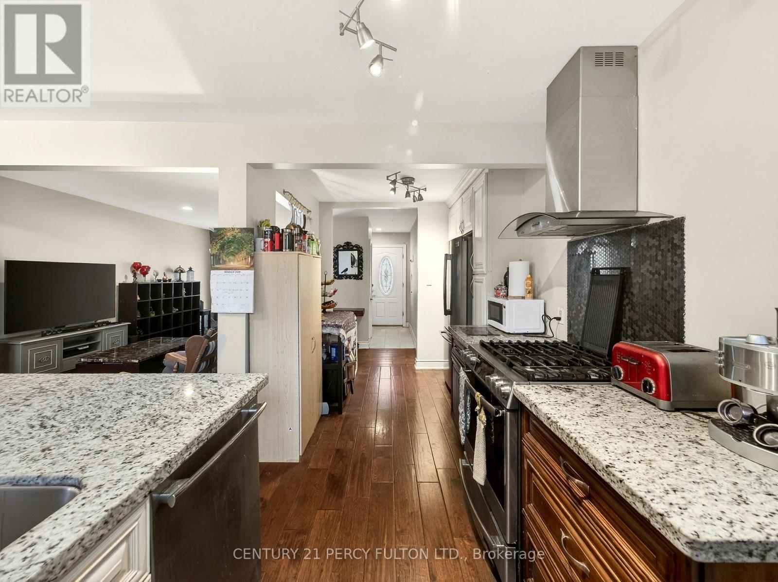 840 Bem Avenue, Pickering, Ontario  L1W 1X3 - Photo 7 - E12926902