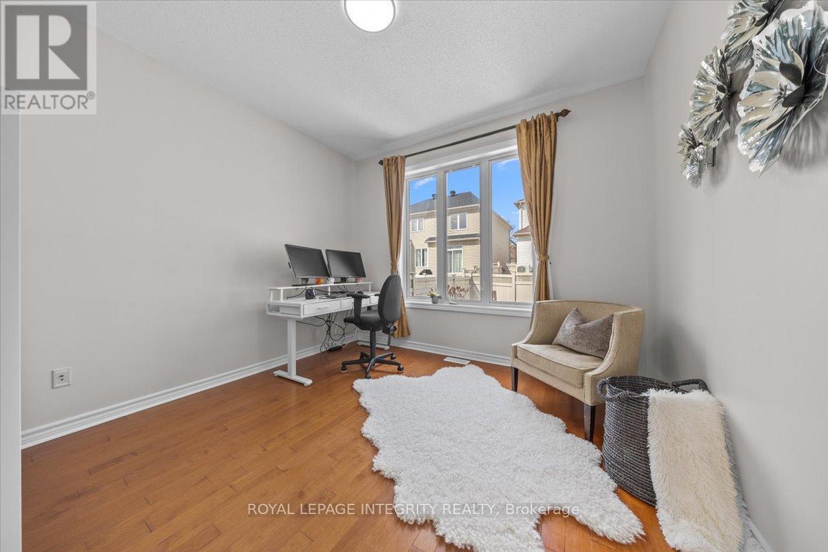 650 New Liskeard Crescent, Ottawa, Ontario  K2J 0N3 - Photo 9 - X12926910