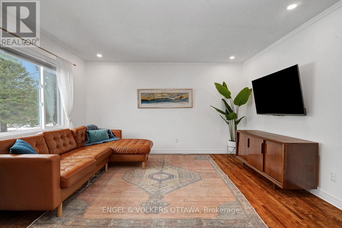 3822 Indian Creek Road, Clarence-Rockland, Ontario  K0A 2A0 - Photo 2 - X12926952