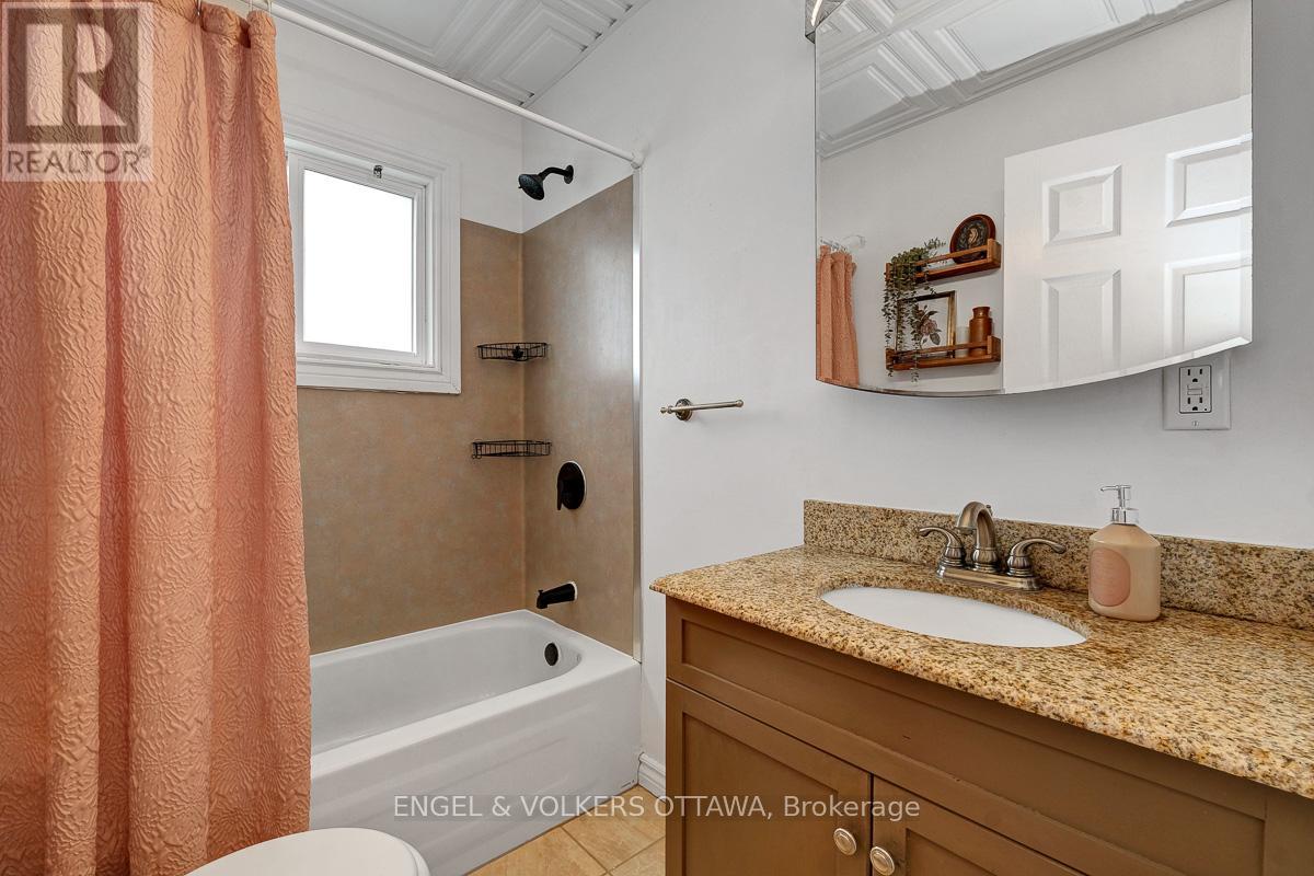 3822 Indian Creek Road, Clarence-Rockland, Ontario  K0A 2A0 - Photo 20 - X12926952