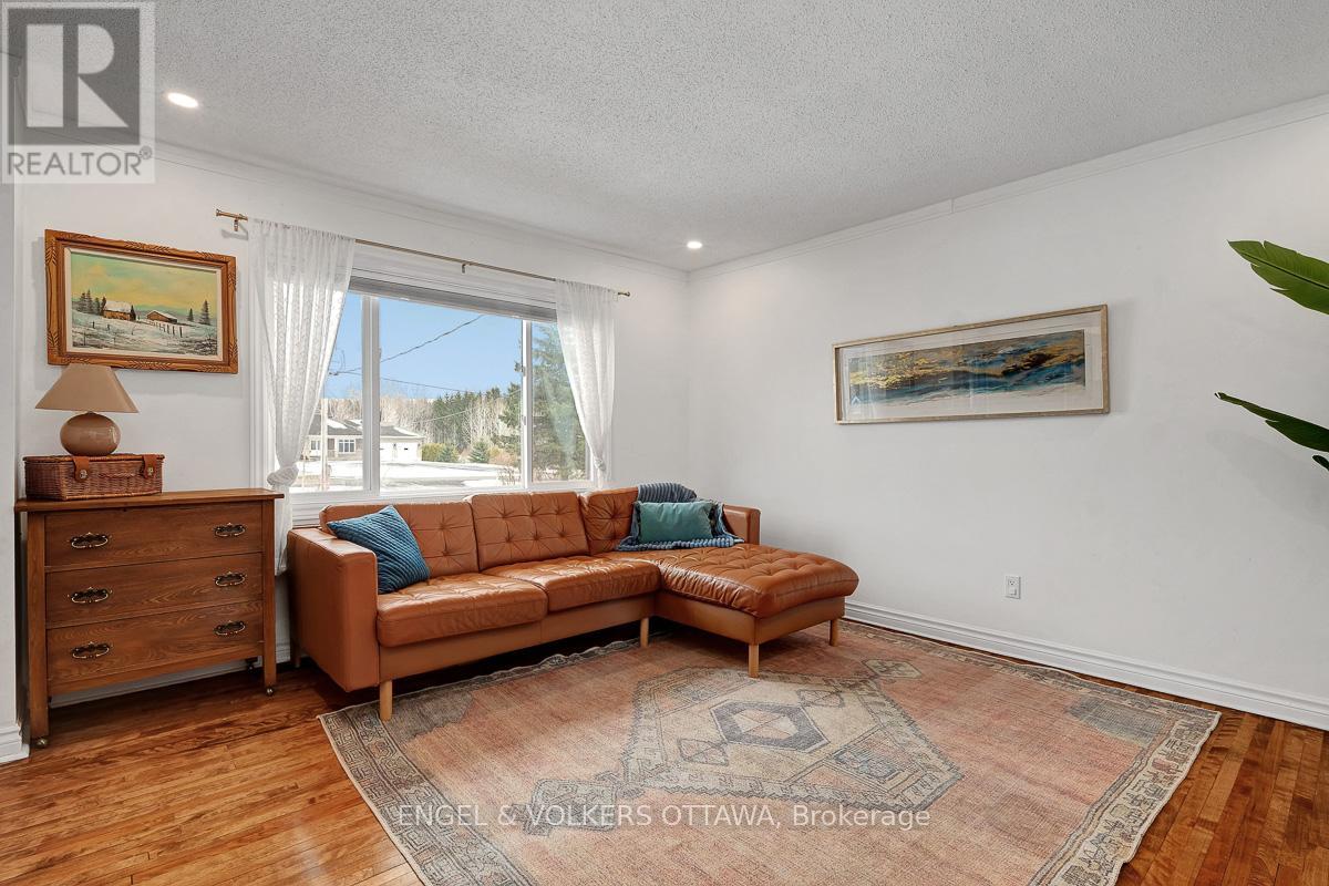 3822 Indian Creek Road, Clarence-Rockland, Ontario  K0A 2A0 - Photo 5 - X12926952