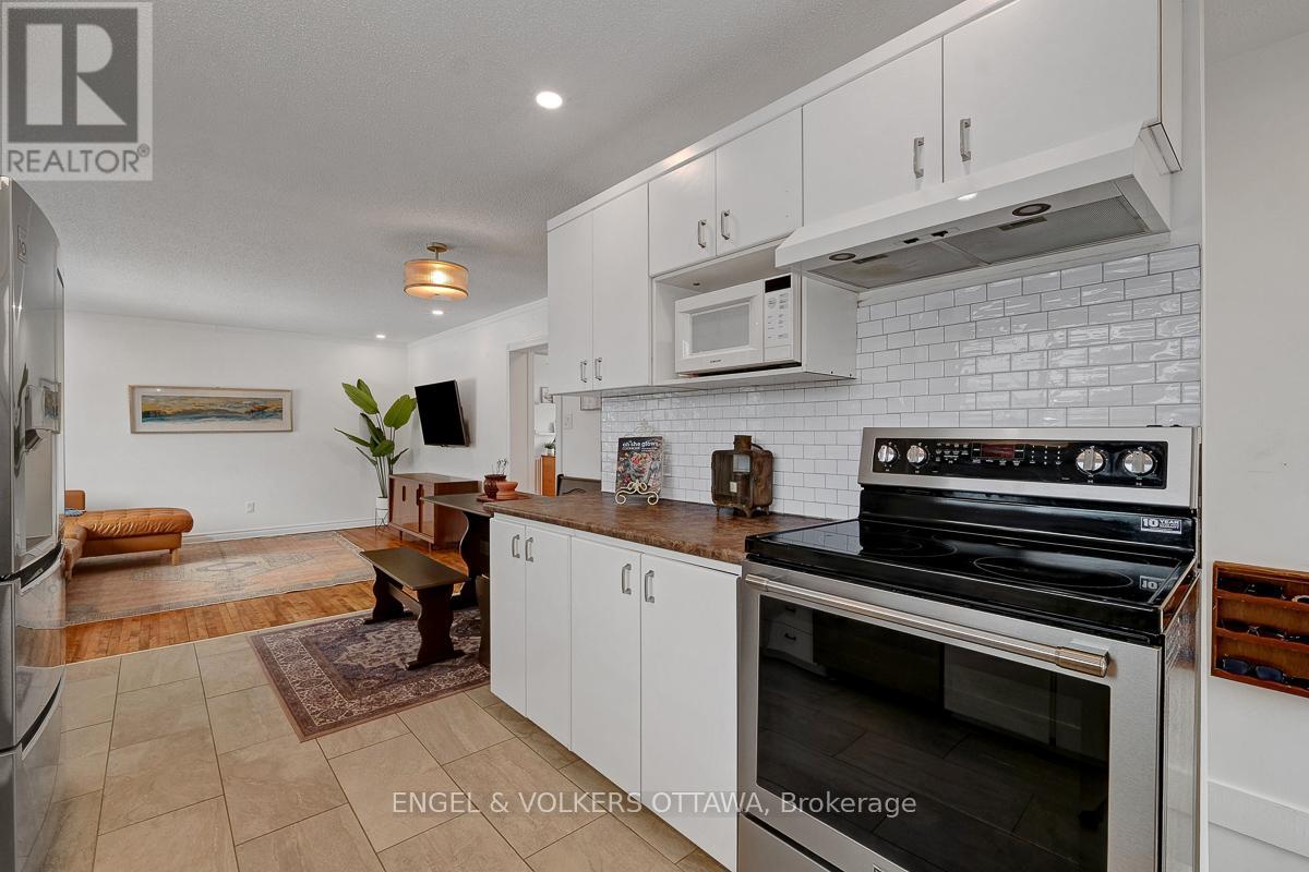 3822 Indian Creek Road, Clarence-Rockland, Ontario  K0A 2A0 - Photo 7 - X12926952