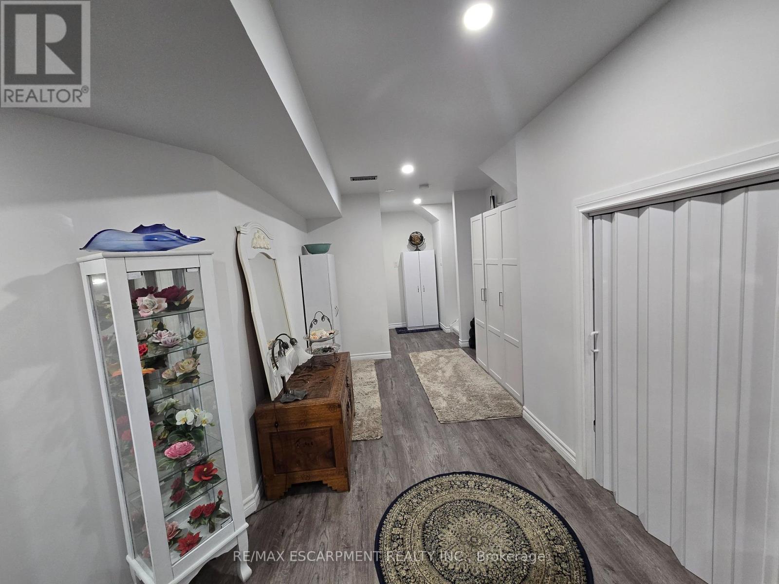 175 Gold Park Gate, Essa, Ontario  L3W 0B4 - Photo 30 - N12926948