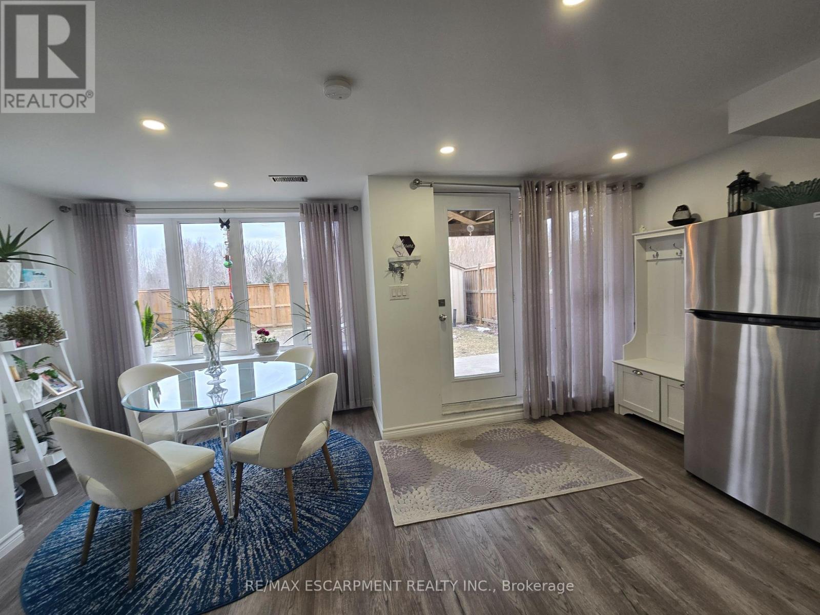 175 Gold Park Gate, Essa, Ontario  L3W 0B4 - Photo 43 - N12926948