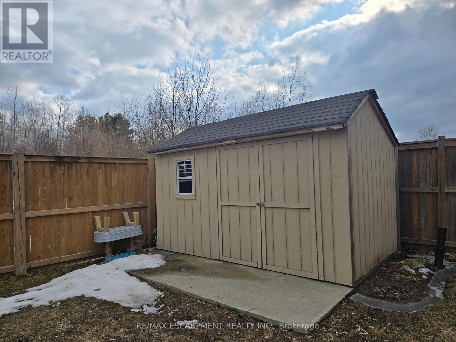 175 Gold Park Gate, Essa, Ontario  L3W 0B4 - Photo 49 - N12926948