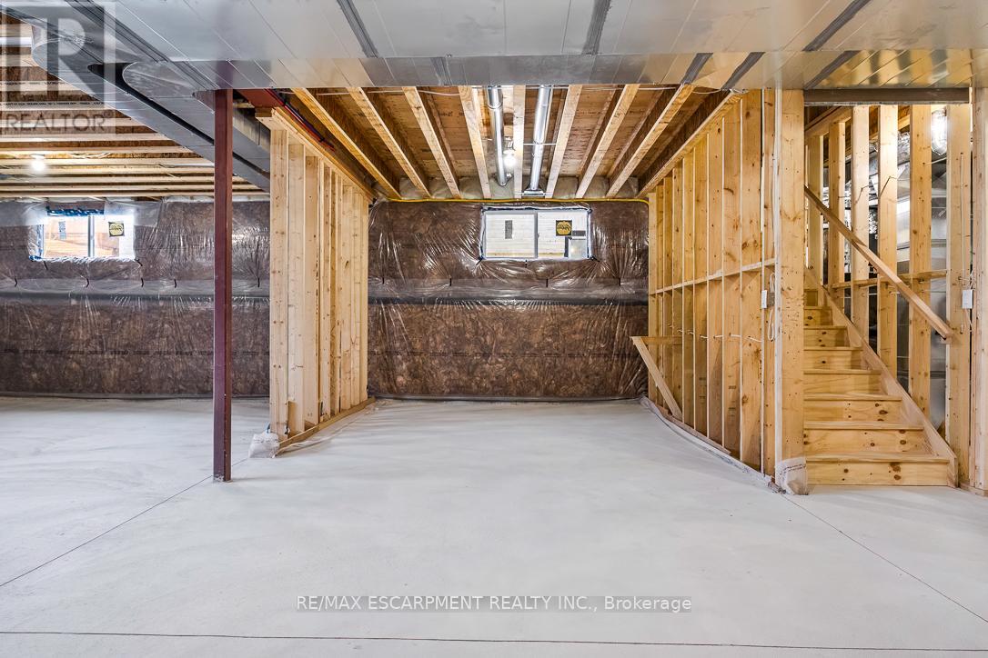 2354 Eighth Line, Oakville, Ontario  L6H 7E6 - Photo 49 - W12905772