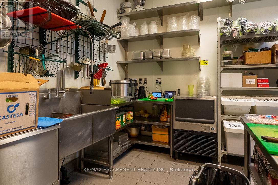 3 - 300 Fourth Avenue, St. Catharines, Ontario  L2S 0E6 - Photo 19 - X12653346