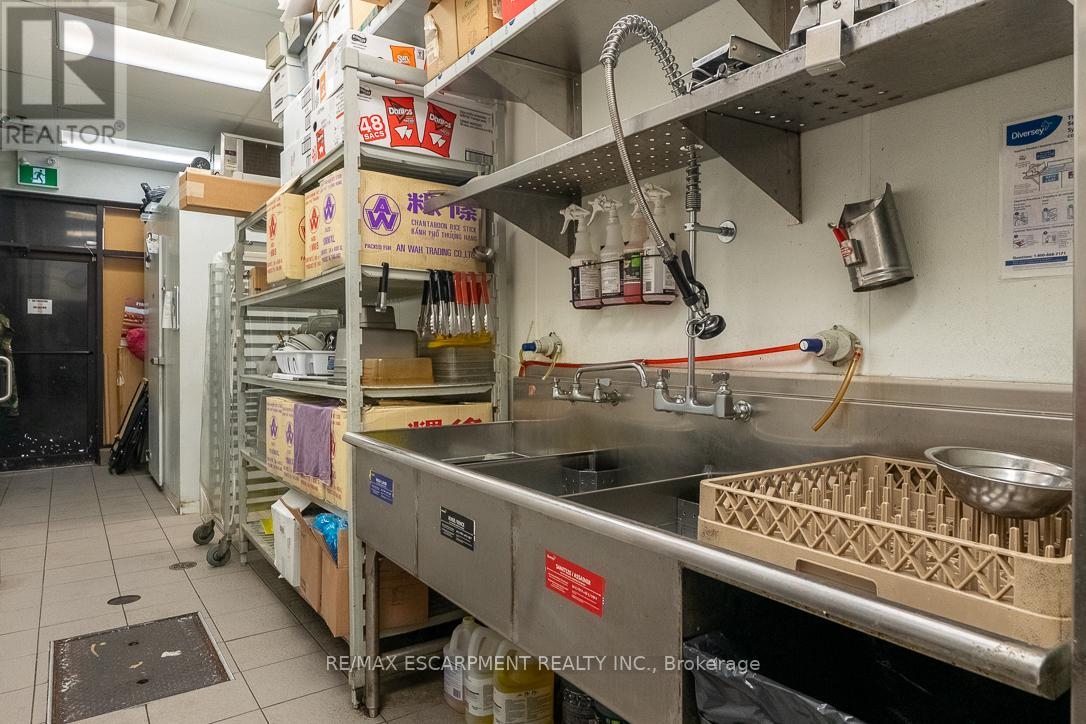 3 - 300 Fourth Avenue, St. Catharines, Ontario  L2S 0E6 - Photo 10 - X12653346