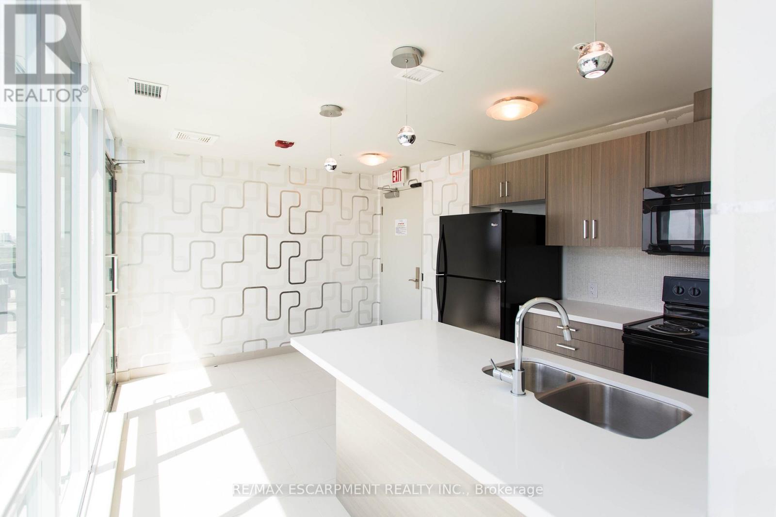 501 - 80 Esther Lorrie Drive, Toronto, Ontario  M9W 4V1 - Photo 34 - W12922874