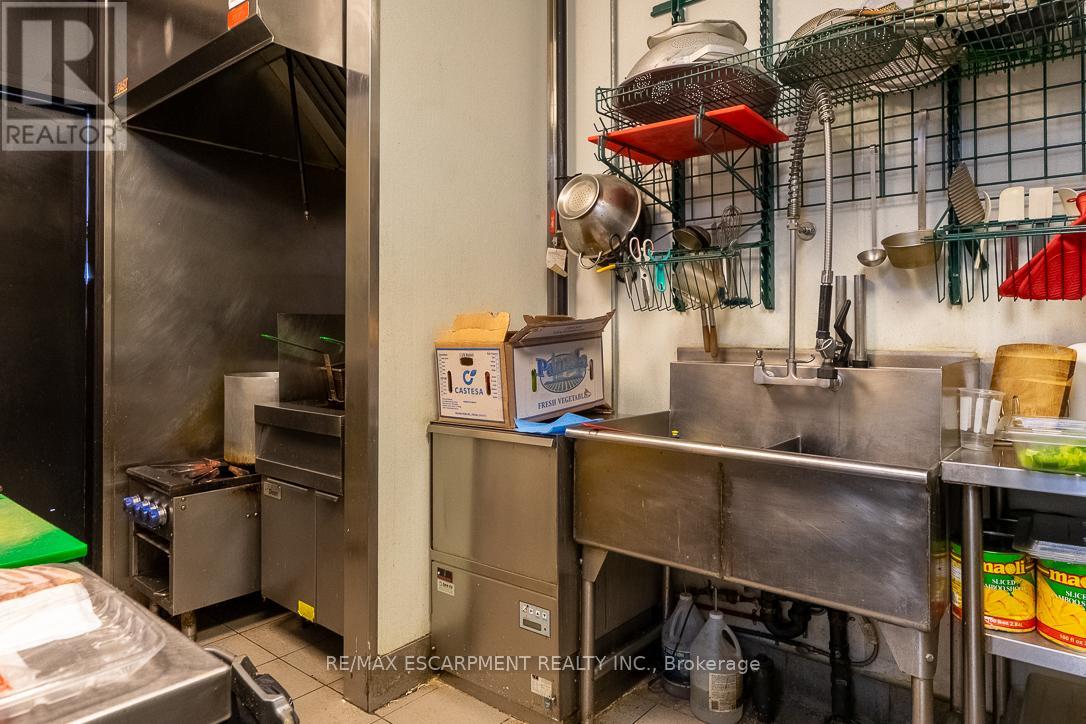 3 - 300 Fourth Avenue, St. Catharines, Ontario  L2S 0E6 - Photo 21 - X12653346