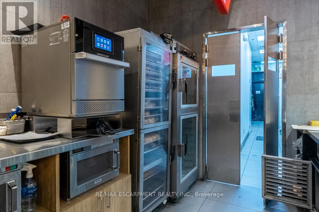 3 - 300 Fourth Avenue, St. Catharines, Ontario  L2S 0E6 - Photo 9 - X12653346