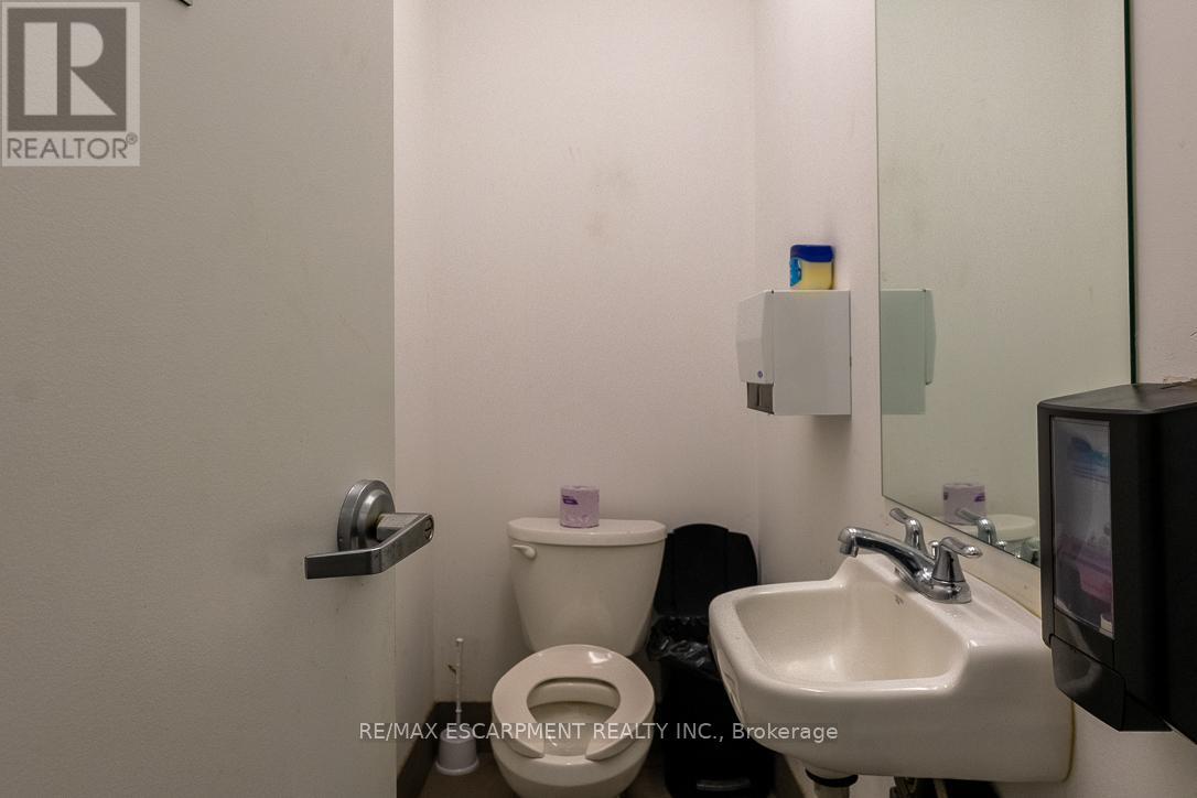 3 - 300 Fourth Avenue, St. Catharines, Ontario  L2S 0E6 - Photo 25 - X12653346