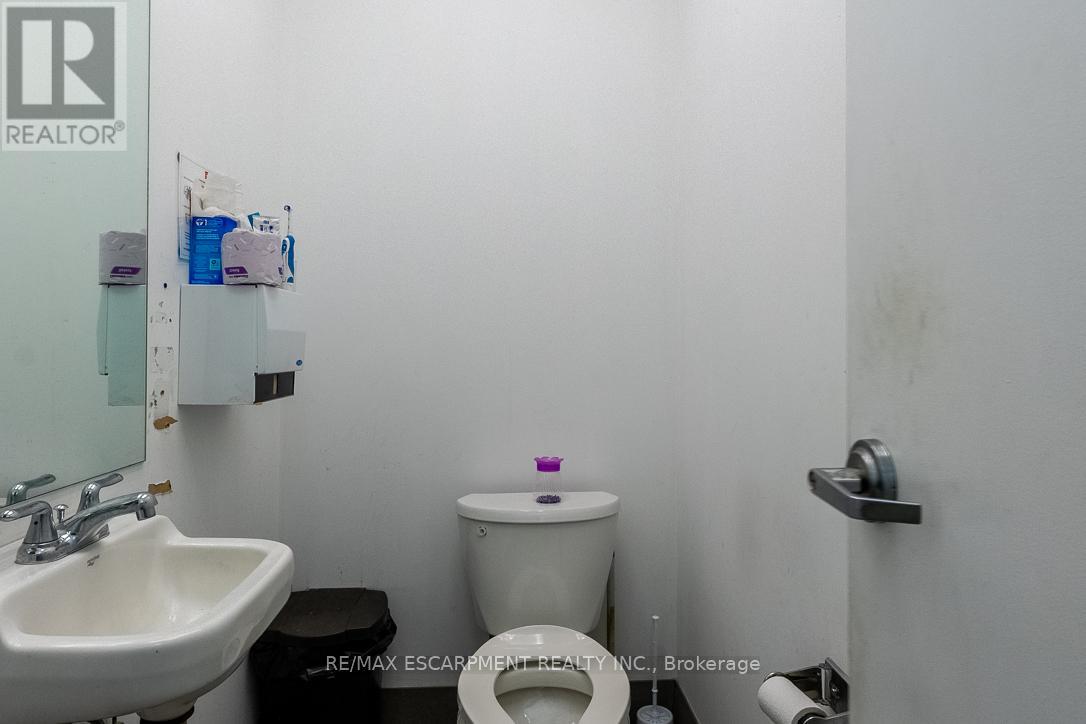 3 - 300 Fourth Avenue, St. Catharines, Ontario  L2S 0E6 - Photo 26 - X12653346