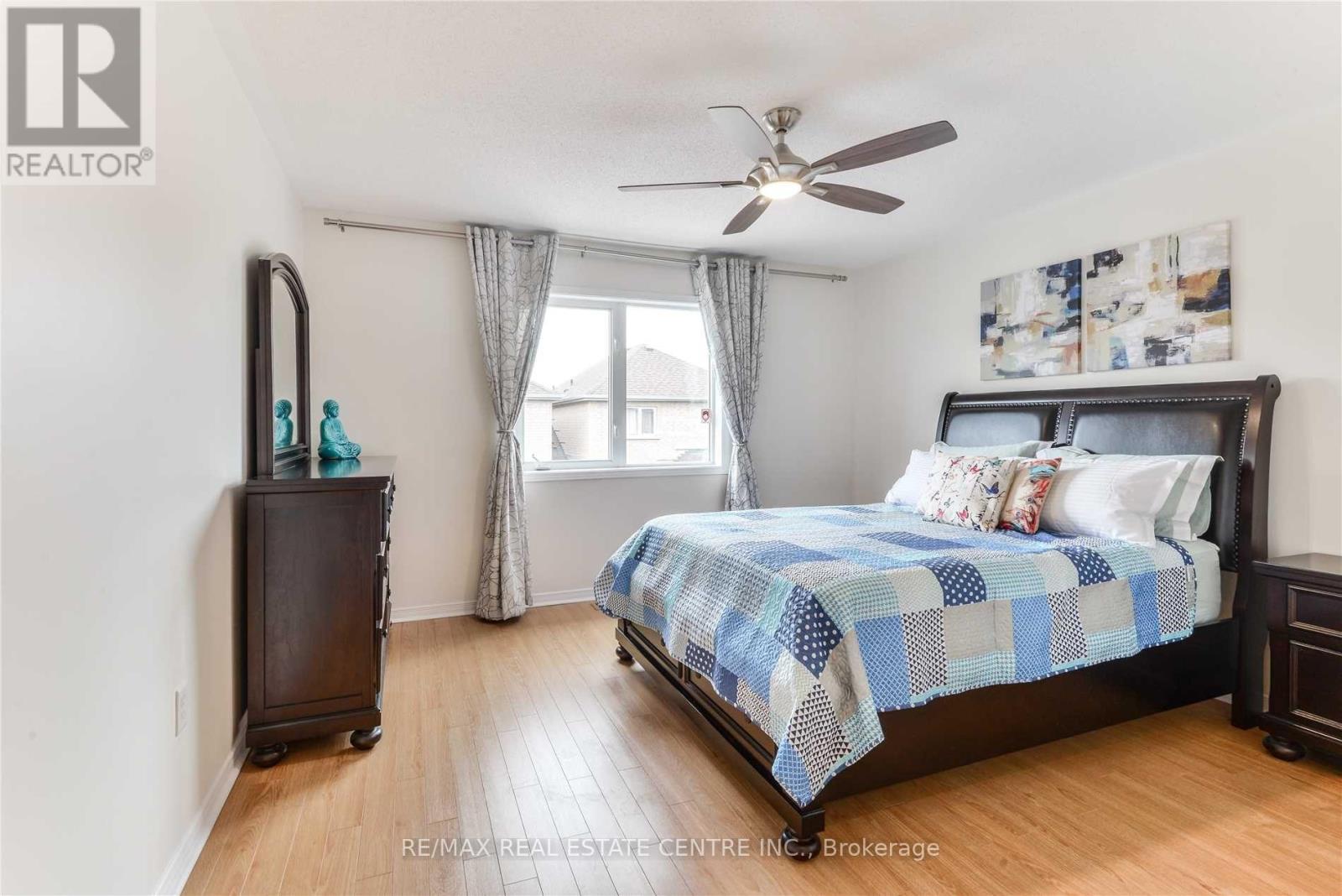 3057 Covent Crescent, Mississauga, Ontario  L5M 7K6 - Photo 2 - W12926954