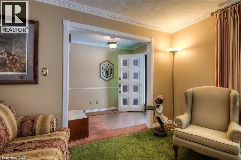 416 Warrington Drive, Waterloo, Ontario  N2L 2P8 - Photo 5 - 40815571