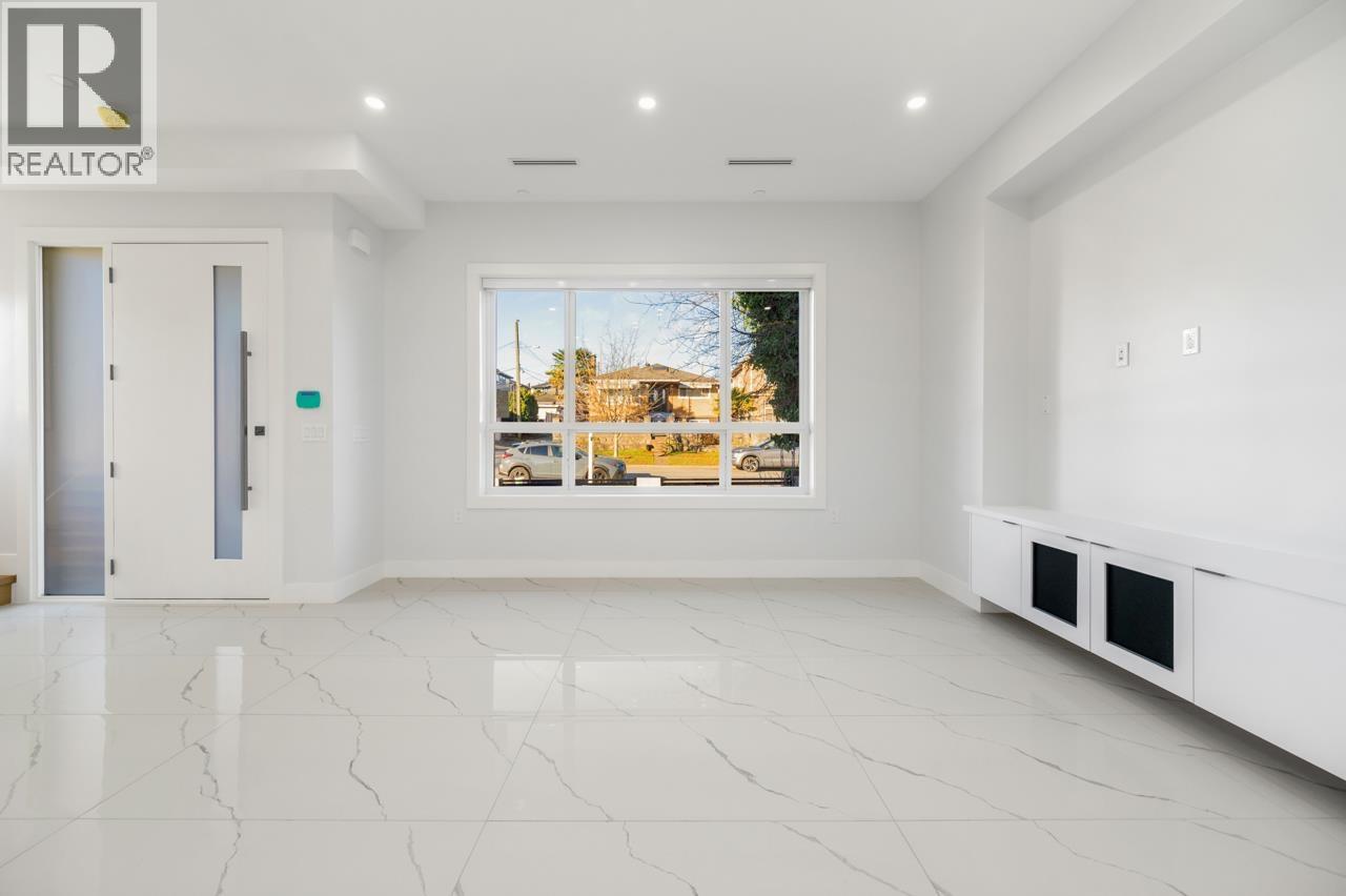 1330 E 64th Avenue, Vancouver, British Columbia V5X 2P1 - Photo 4 - R3086733