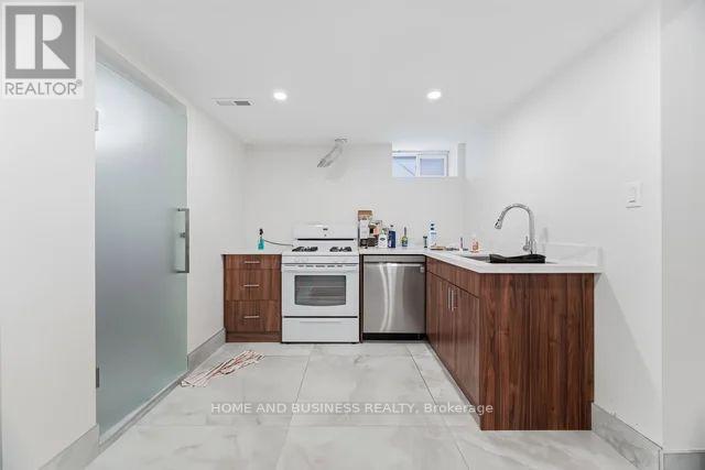 56 Henley Drive, Hamilton, Ontario  L8E 3S6 - Photo 24 - X12926922