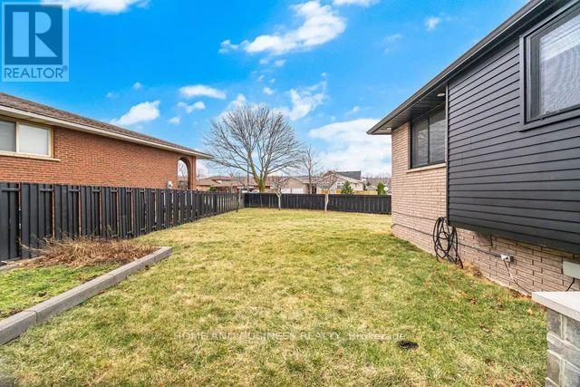 56 Henley Drive, Hamilton, Ontario  L8E 3S6 - Photo 29 - X12926922