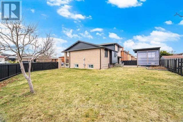 56 Henley Drive, Hamilton, Ontario  L8E 3S6 - Photo 31 - X12926922