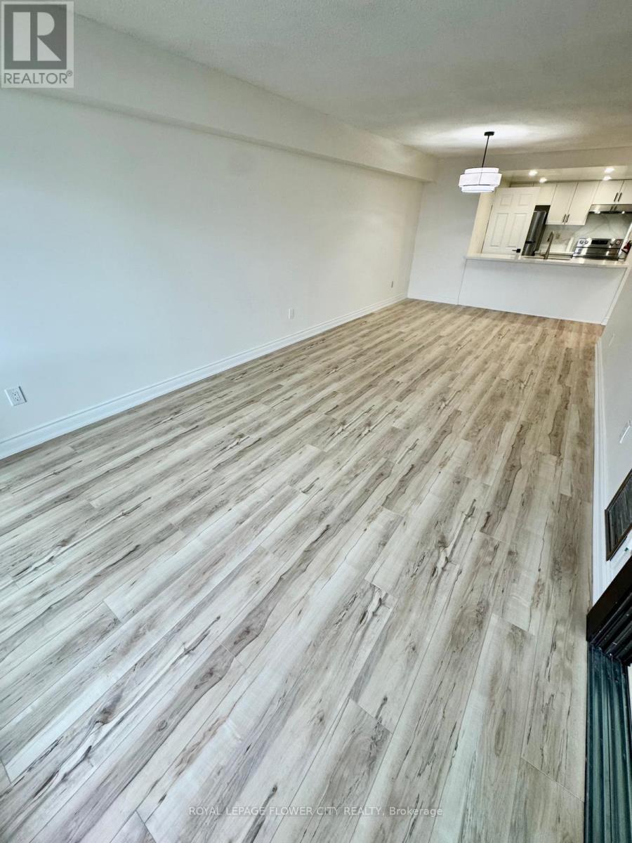 1209 - 1555 Finch Avenue E, Toronto, Ontario  M2J 4X9 - Photo 4 - C12906870