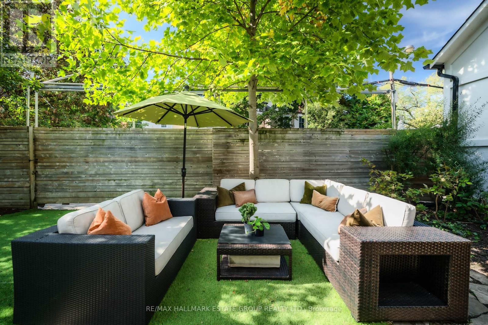 11 Austin Avenue, Toronto, Ontario  M4M 1V7 - Photo 46 - E12922872