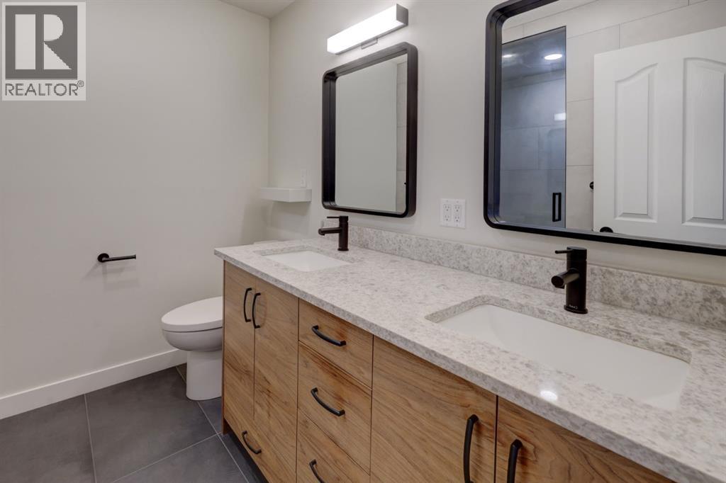 233 Luxstone Road SW, Airdrie, Alberta  T4B 0K5 - Photo 14 - A2296582