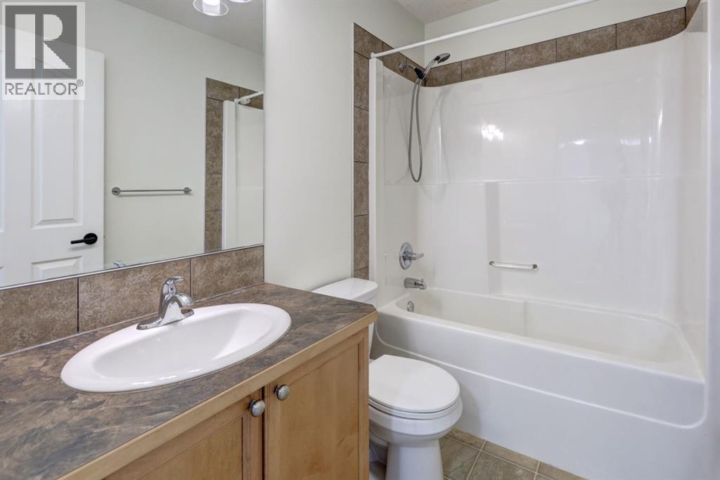 233 Luxstone Road SW, Airdrie, Alberta  T4B 0K5 - Photo 21 - A2296582