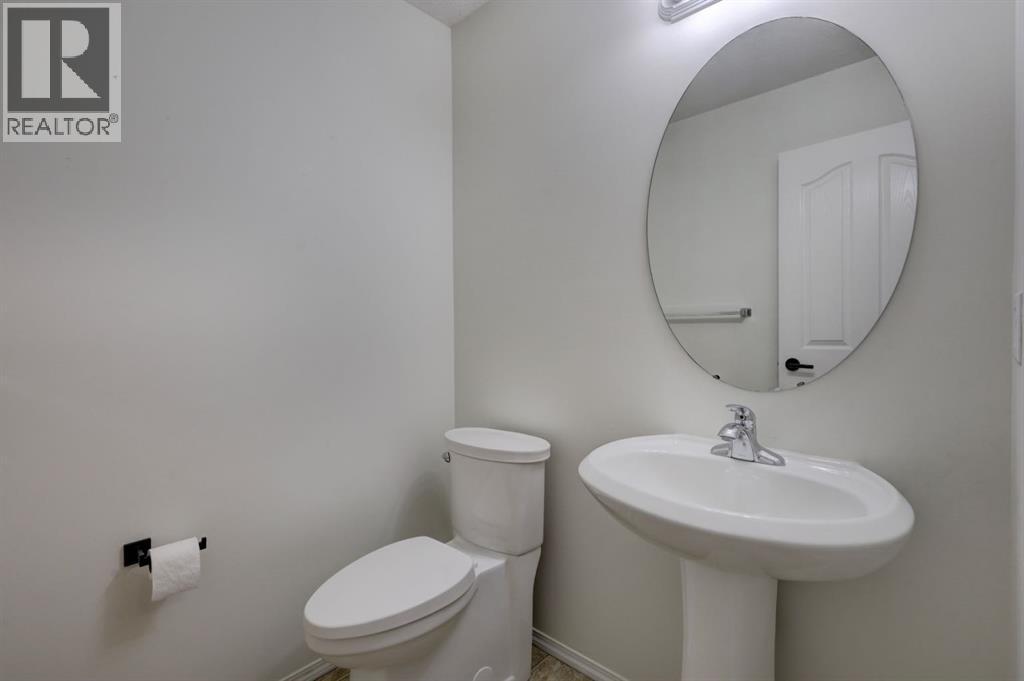 233 Luxstone Road SW, Airdrie, Alberta  T4B 0K5 - Photo 10 - A2296582