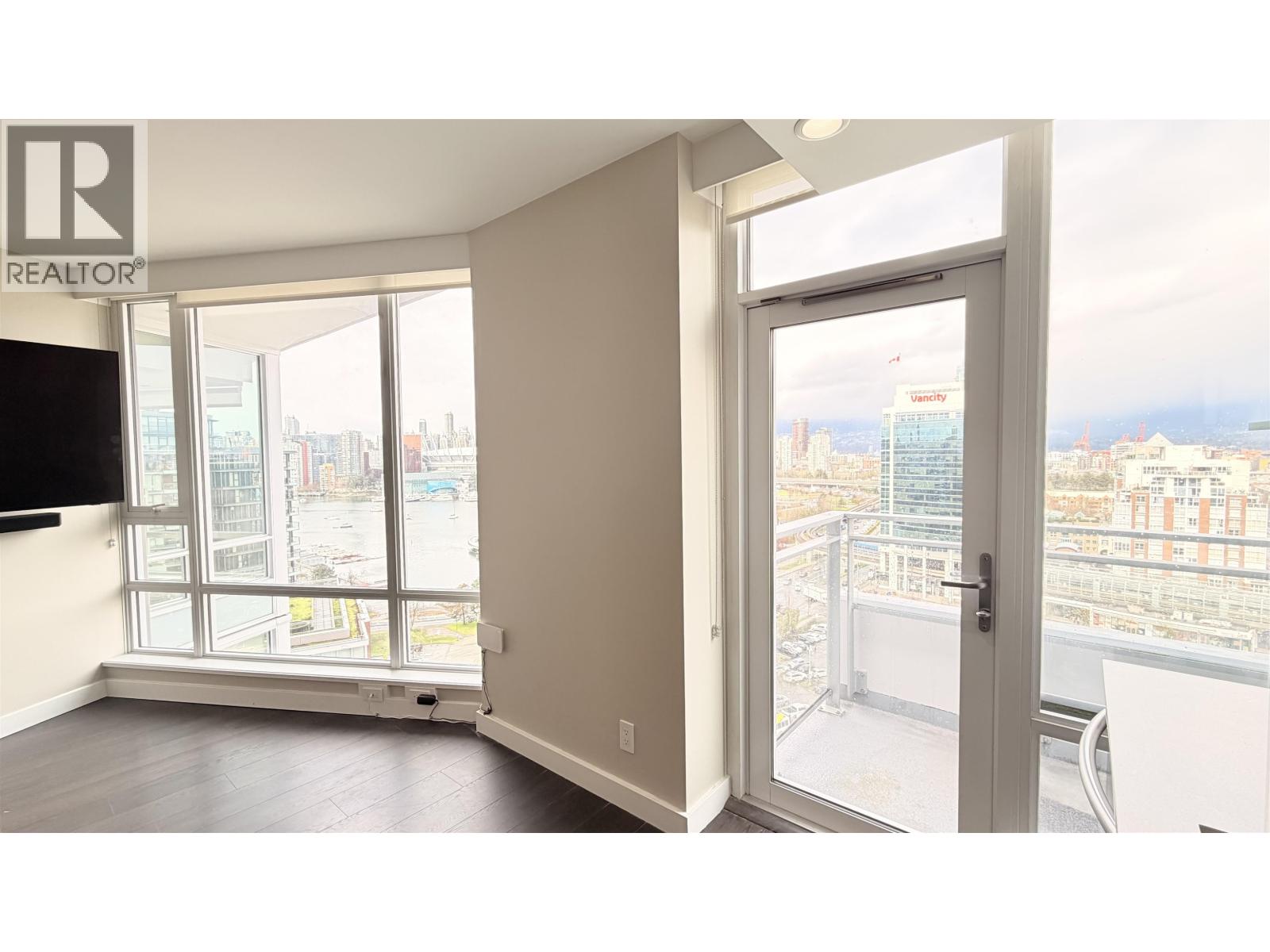 2015 1618 Quebec Street, Vancouver, British Columbia  V6A 0C5 - Photo 5 - R3096874