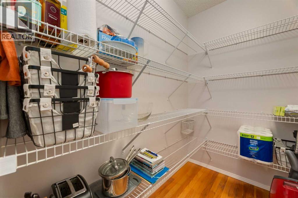 318 Hawkstone Manor Nw, Calgary, Alberta  T3G 3X2 - Photo 23 - A2294725