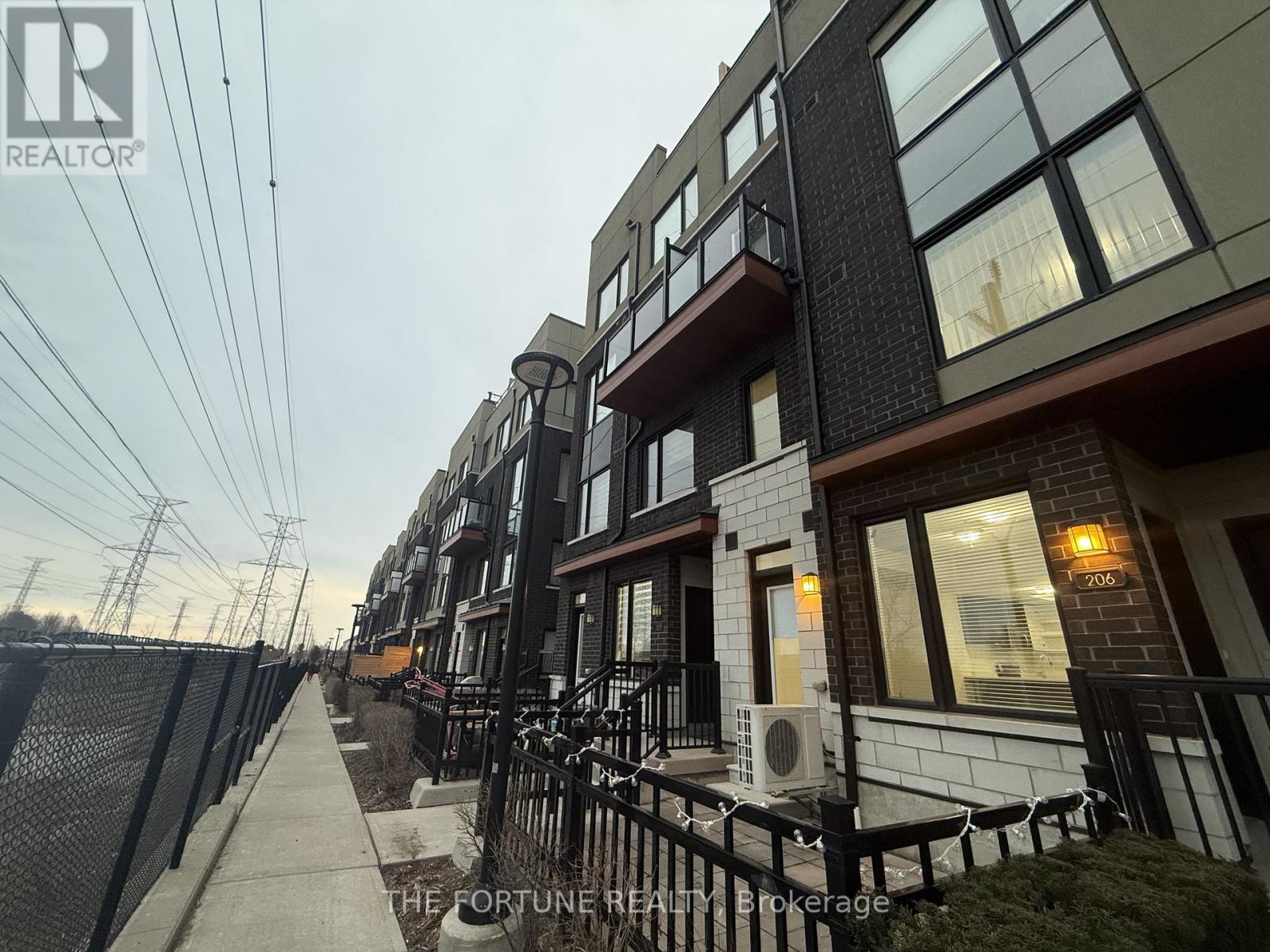 206 - 1555 KINGSTON ROAD, Pickering, Ontario
