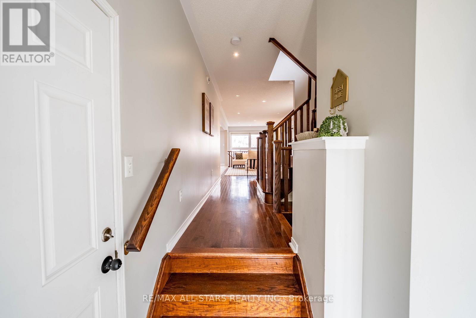 188 Reeves Way Boulevard, Whitchurch-Stouffville, Ontario  L4A 0H6 - Photo 12 - N12926966