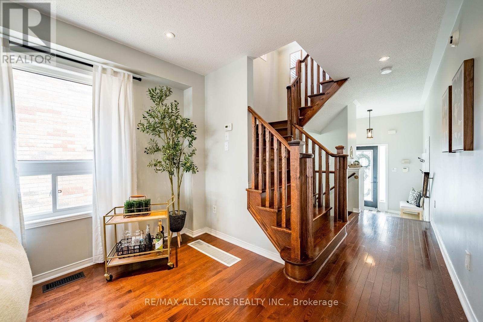 188 Reeves Way Boulevard, Whitchurch-Stouffville, Ontario  L4A 0H6 - Photo 15 - N12926966