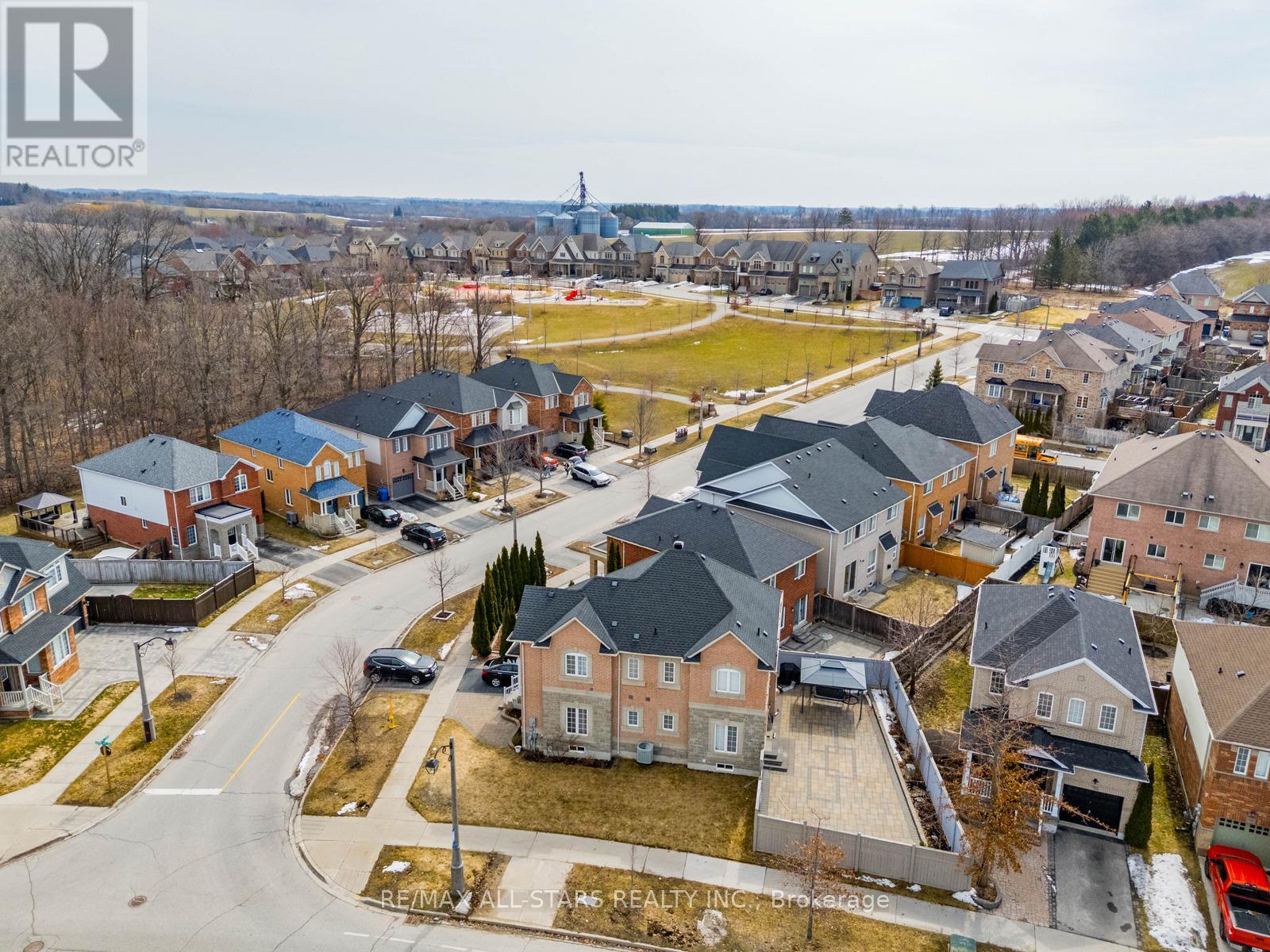 188 Reeves Way Boulevard, Whitchurch-Stouffville, Ontario  L4A 0H6 - Photo 49 - N12926966