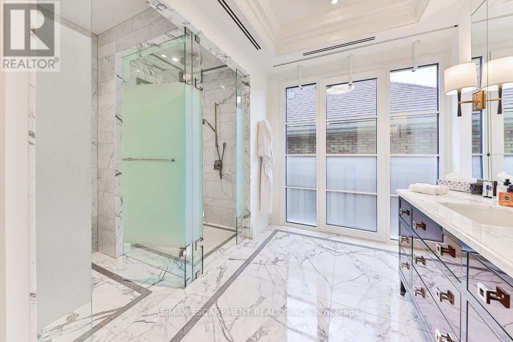 212 - 300 Randall Street, Oakville, Ontario  L6J 1R1 - Photo 24 - W12751438