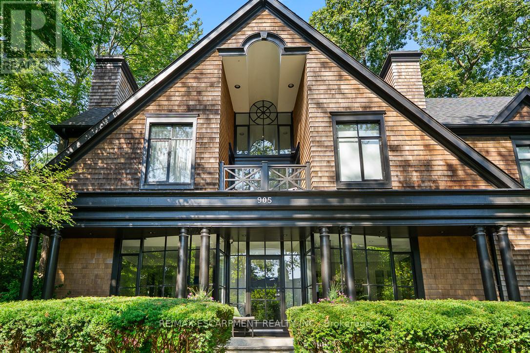 905 SANGSTER AVENUE, Mississauga, Ontario