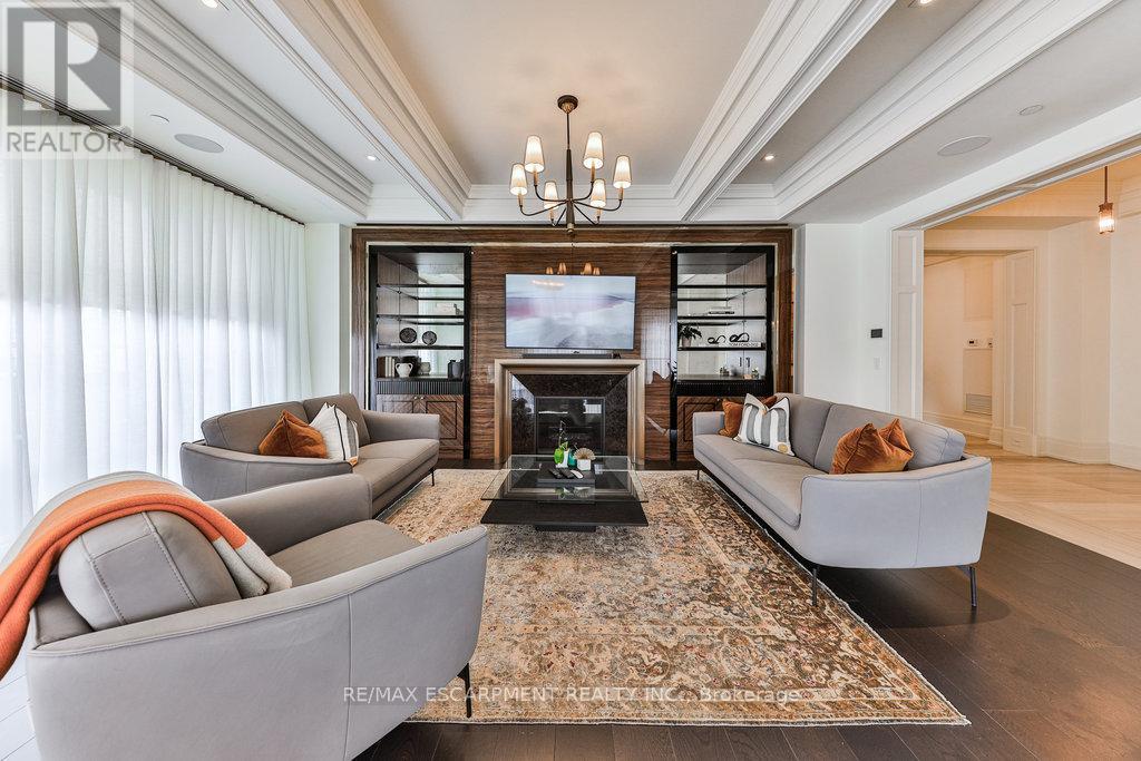 212 - 300 Randall Street, Oakville, Ontario  L6J 3G4 - Photo 34 - W12773050