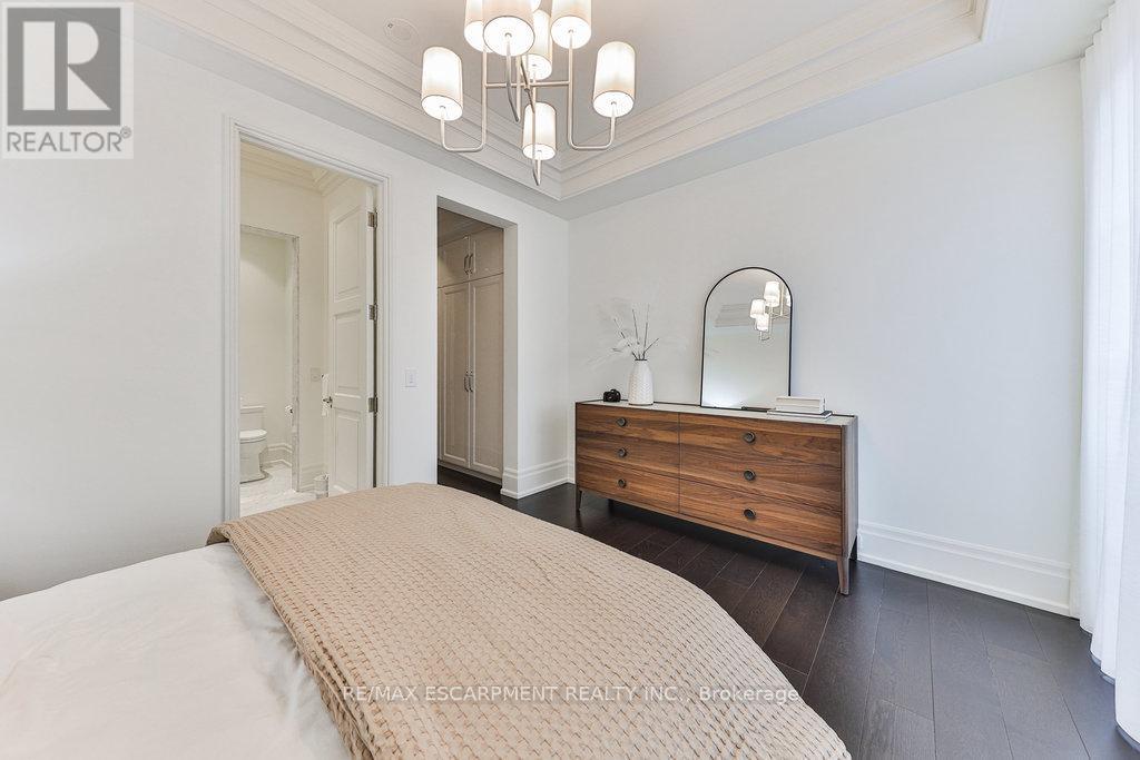 212 - 300 Randall Street, Oakville, Ontario  L6J 3G4 - Photo 16 - W12773050