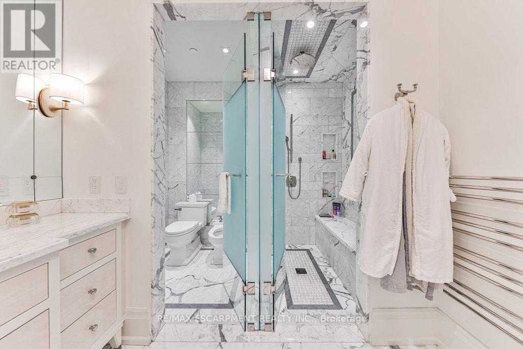 212 - 300 Randall Street, Oakville, Ontario  L6J 3G4 - Photo 30 - W12773050